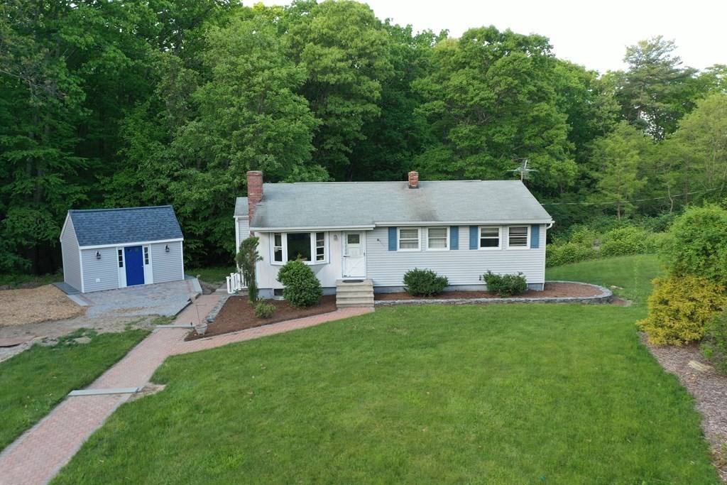51 Redfield Road Worcester, MA 01603 - Photo 3 of 17
