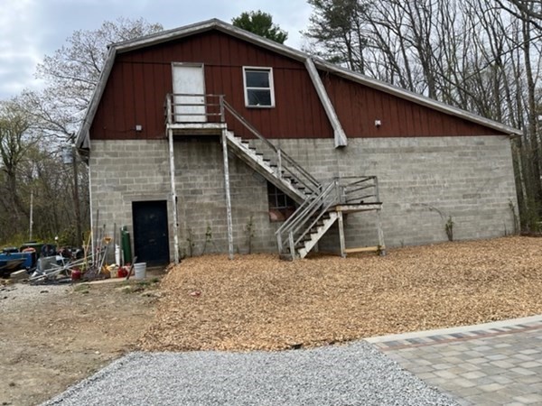 51 Redfield Road Worcester, MA 01603 - Photo 7 of 17
