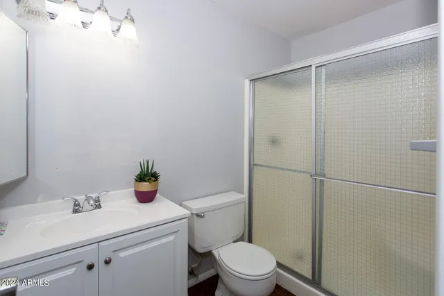 $3,900 | 7232 South La Rosa Drive, Tempe, AZ 85283