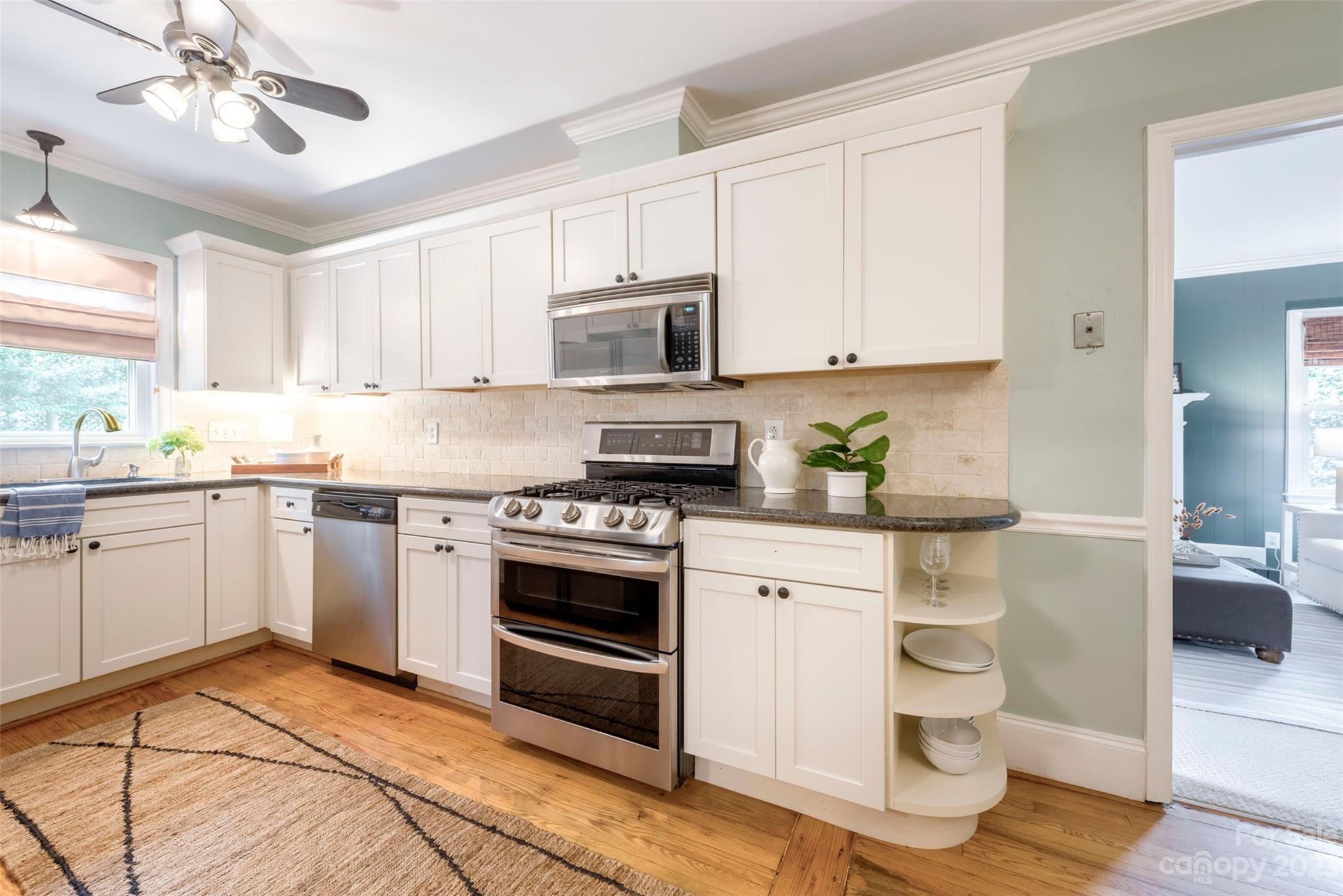 2016 Truman Road Charlotte, NC 28205 - Photo 11 of 35 Gallery Image 11