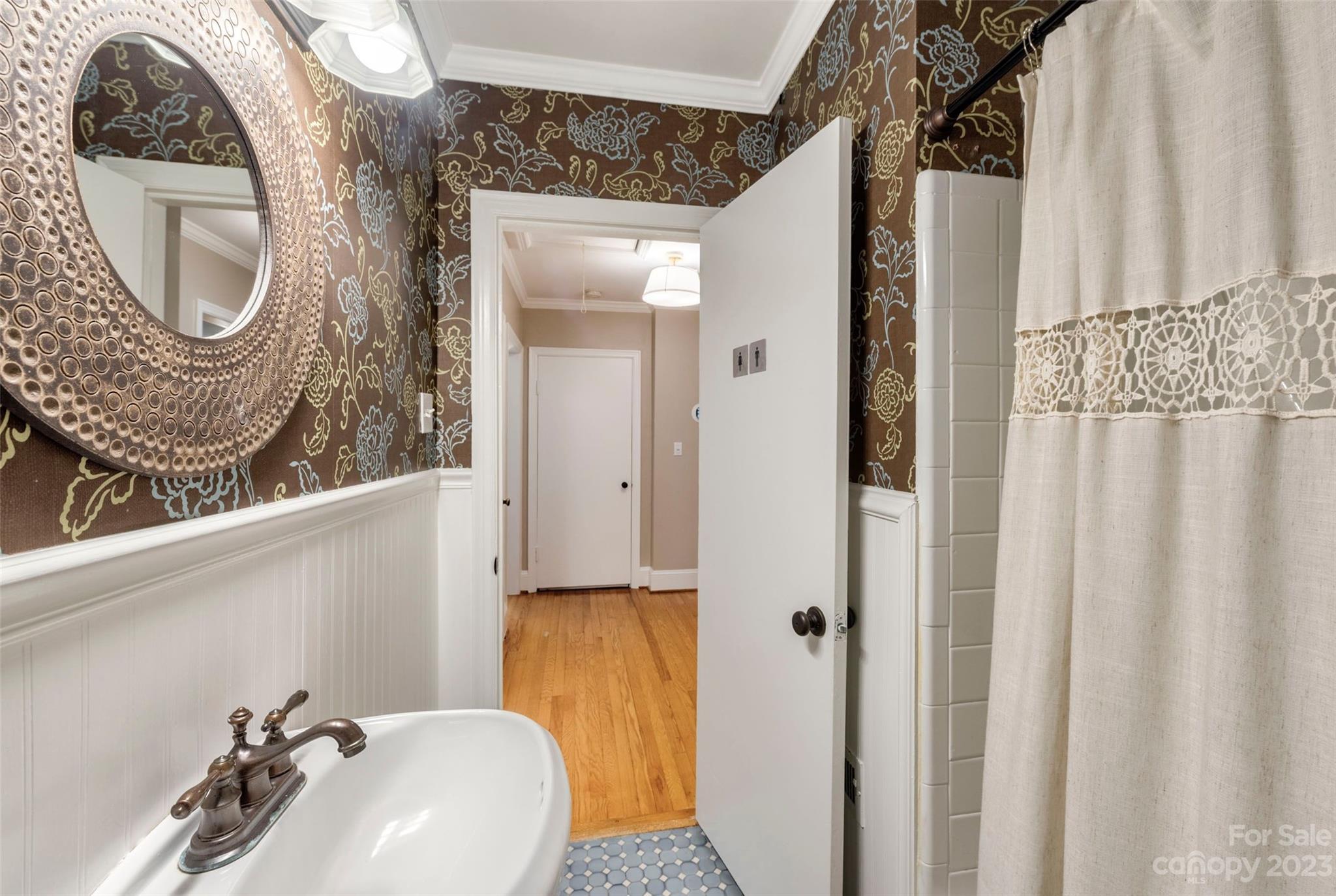 2016 Truman Road Charlotte, NC 28205 - Photo 20 of 35 Gallery Image 20