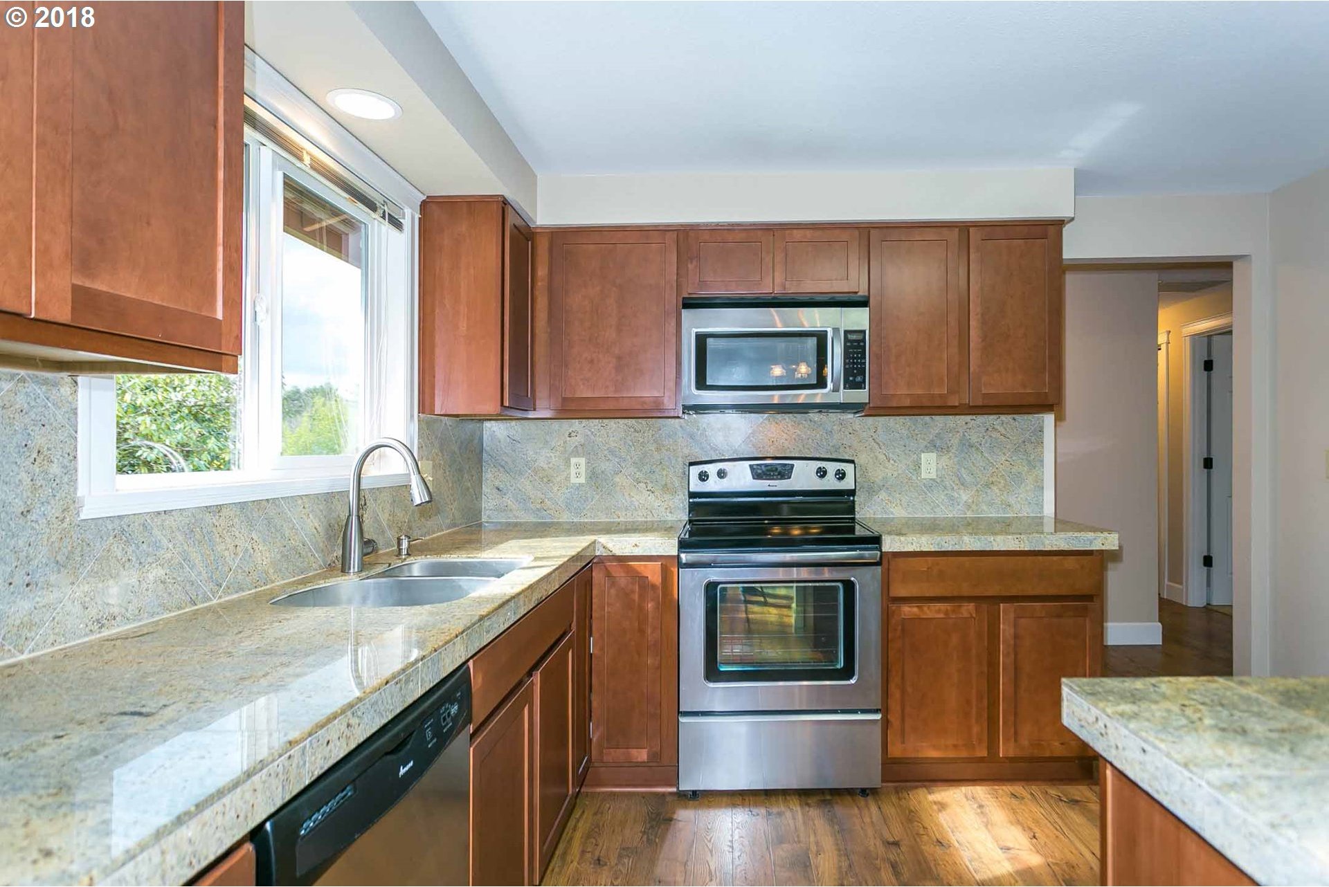 20435 Southwest Westside Street Beaverton, OR 97078 - Photo 3 of 21 Gallery Image 3