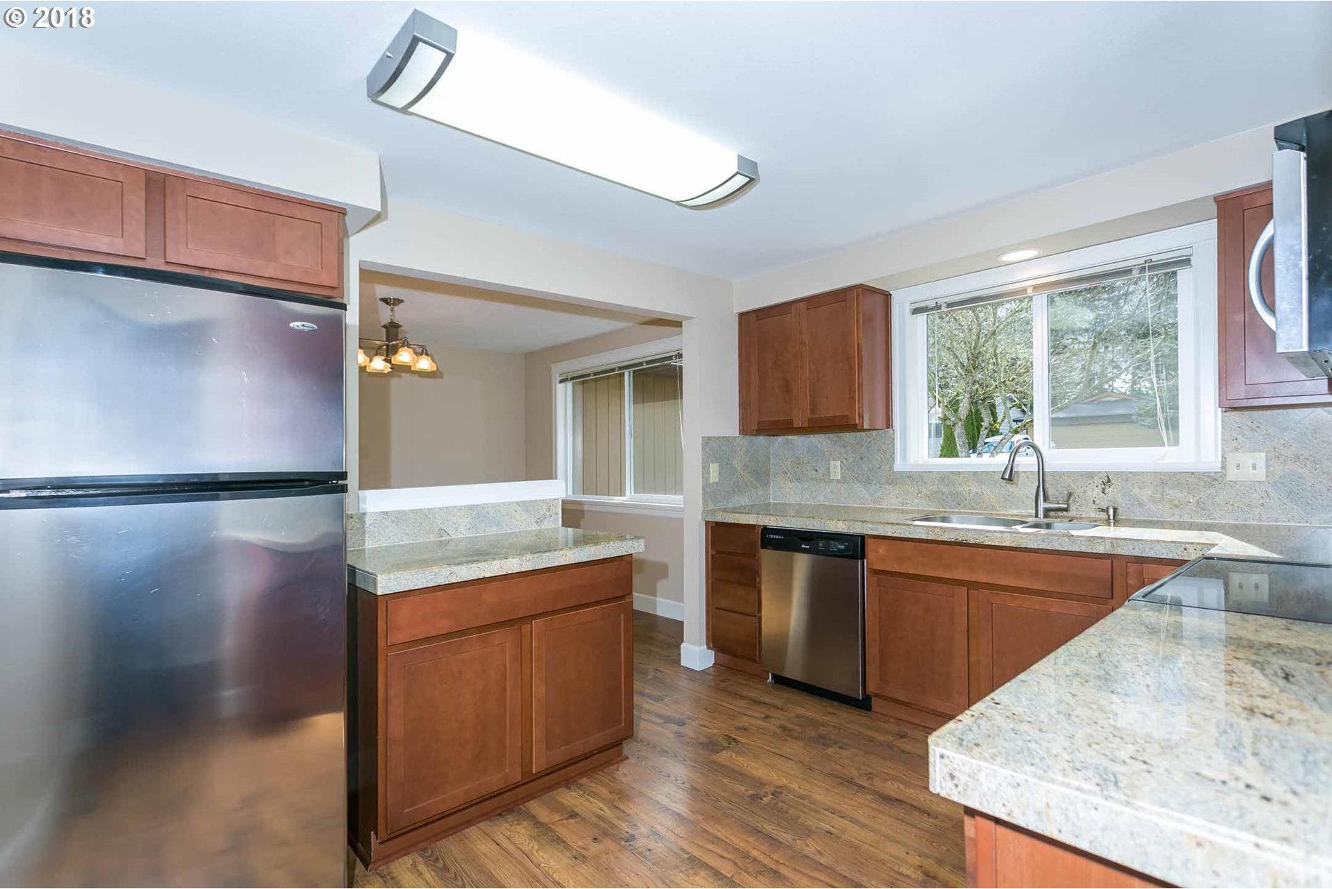 20435 Southwest Westside Street Beaverton, OR 97078 - Photo 5 of 21 Gallery Image 5