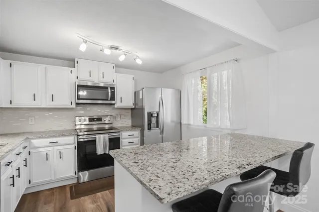 $465,000 | 5709 Shadow Creek Road, Charlotte, NC 28226