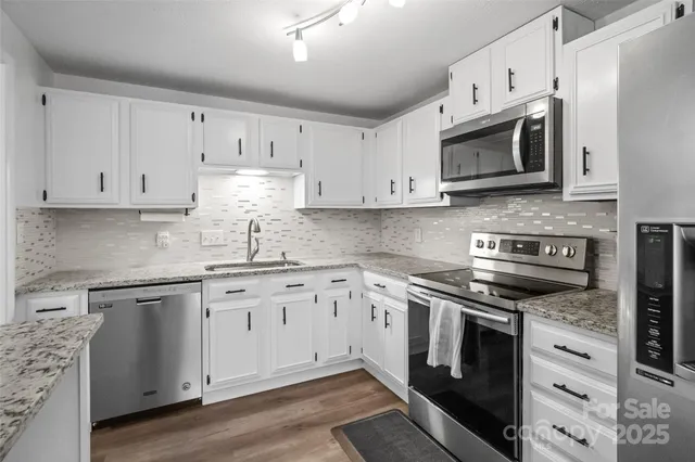 $465,000 | 5709 Shadow Creek Road, Charlotte, NC 28226