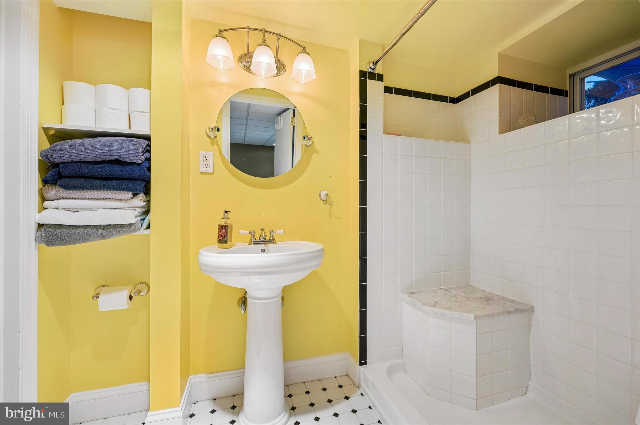 526 Arthur Street Philadelphia, PA 19111 - Photo 15 of 17