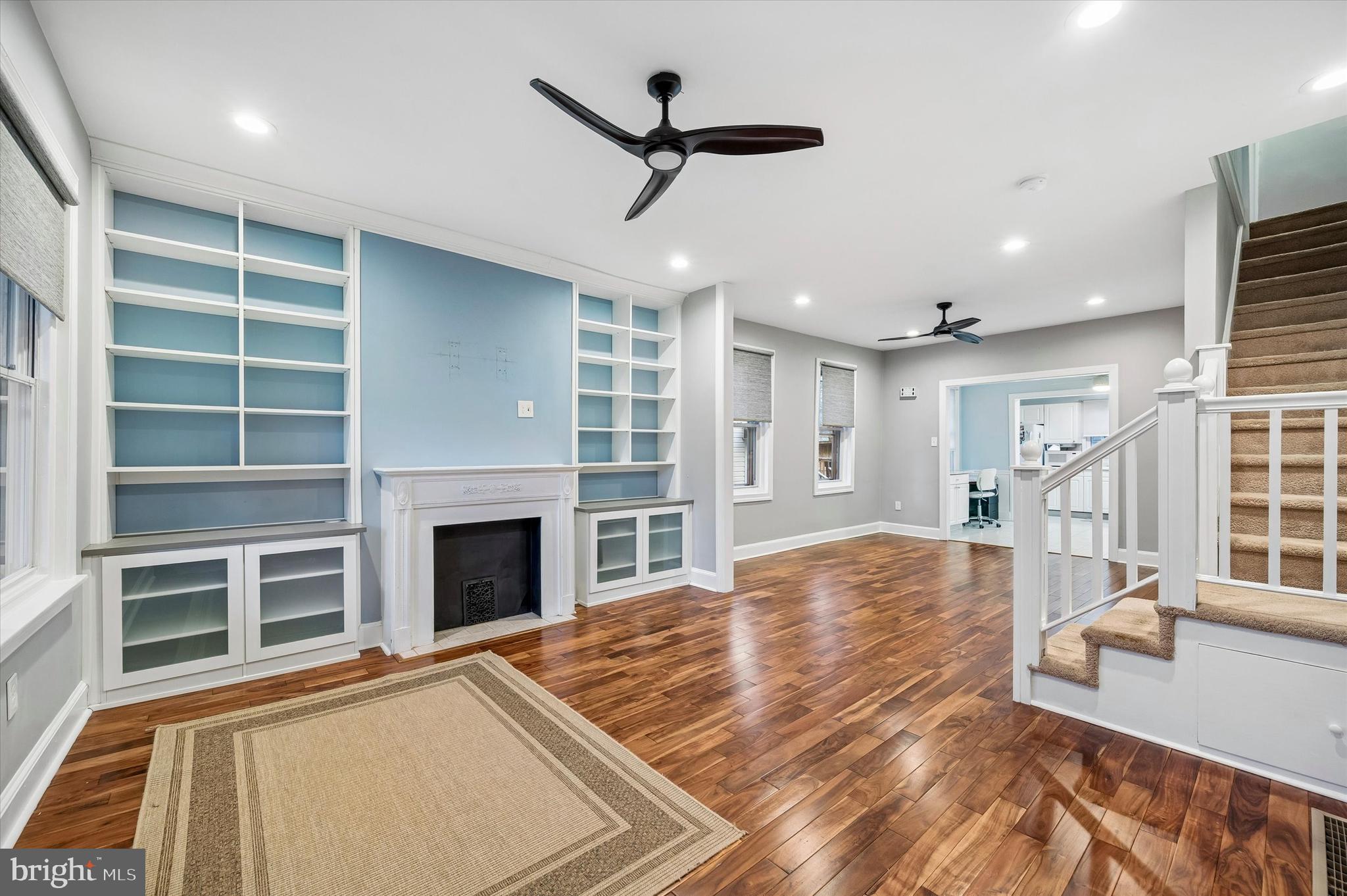 526 Arthur Street Philadelphia, PA 19111 - Photo 2 of 17