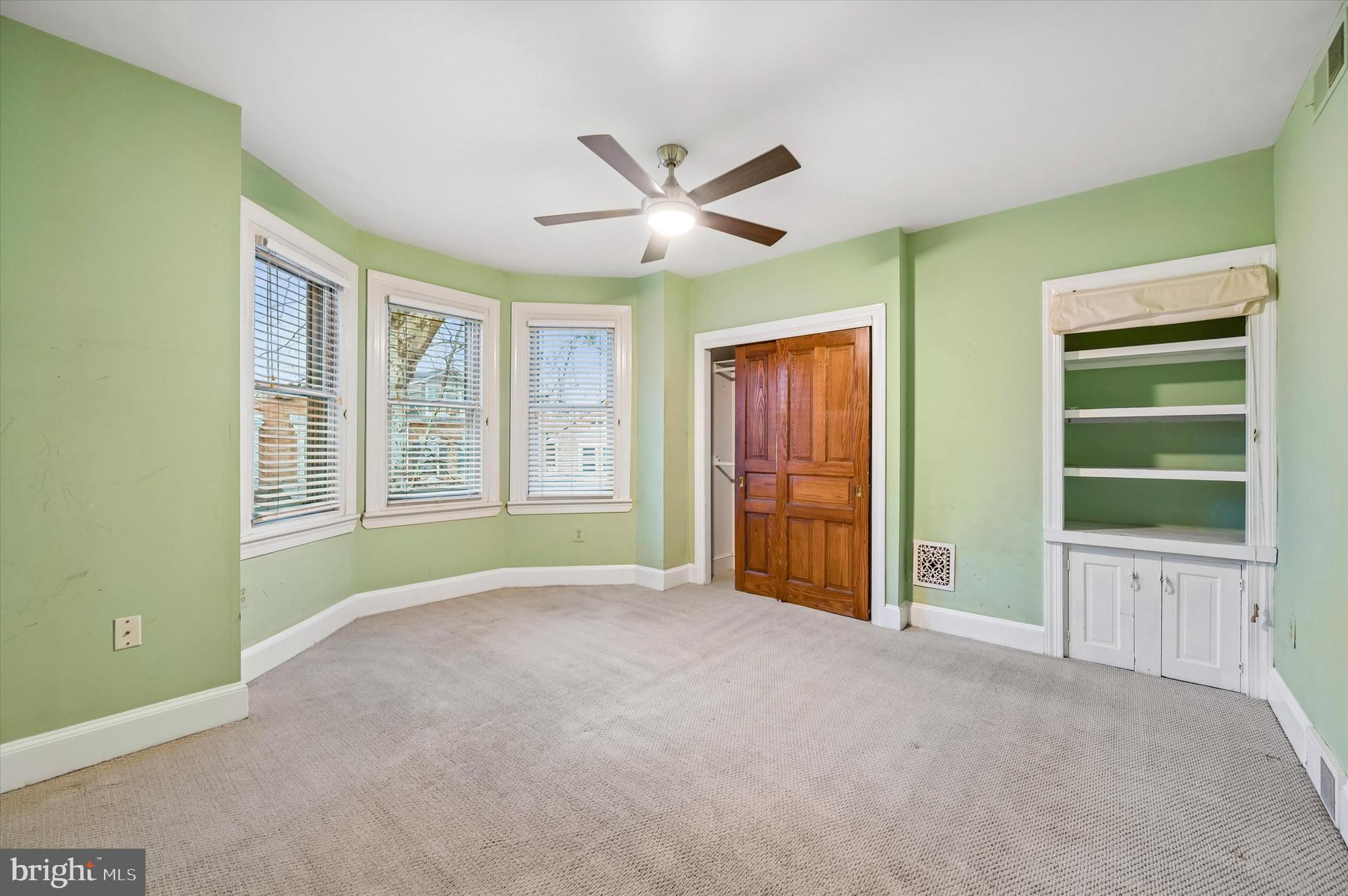 526 Arthur Street Philadelphia, PA 19111 - Photo 9 of 17