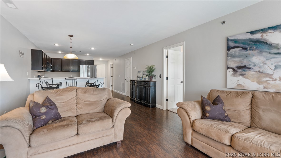 194 Sac Road, Unit D302 Sunrise Beach, MO 65079 - Photo 4 of 31