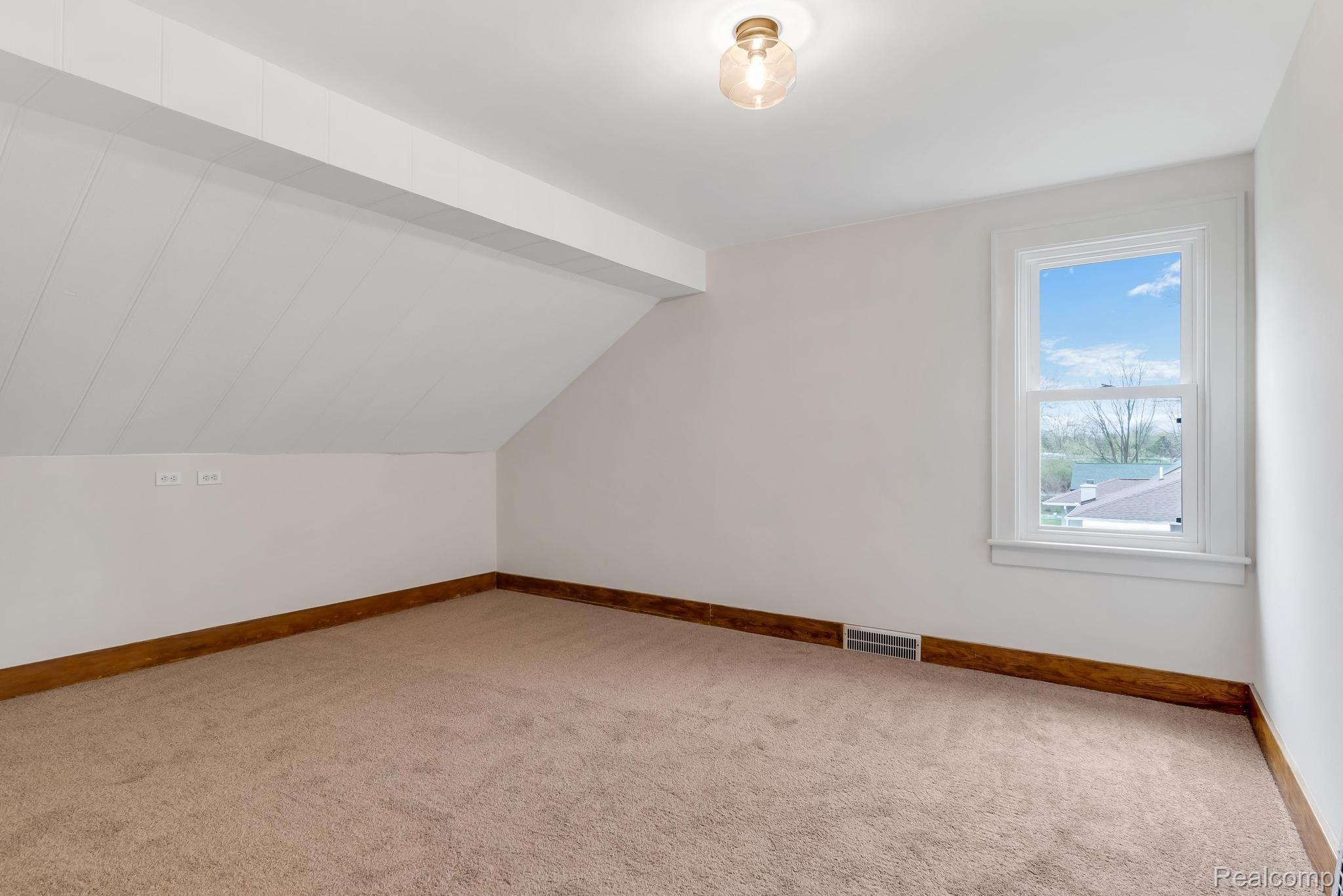1048 Reid Road Grand Blanc, MI 48439 - Photo 24 of 50 Gallery Image 24