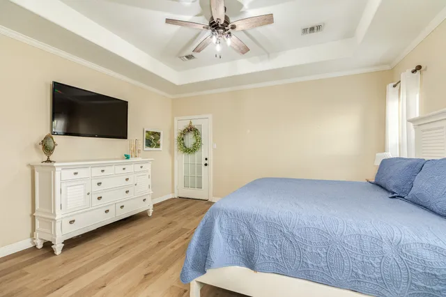 $284,900 | 429 North Amherst Drive, West Columbia, TX 77486