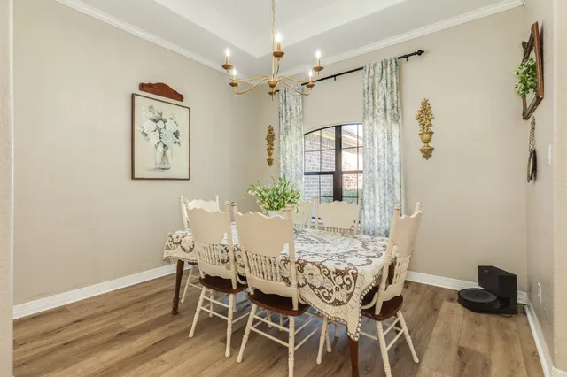 $284,900 | 429 North Amherst Drive, West Columbia, TX 77486