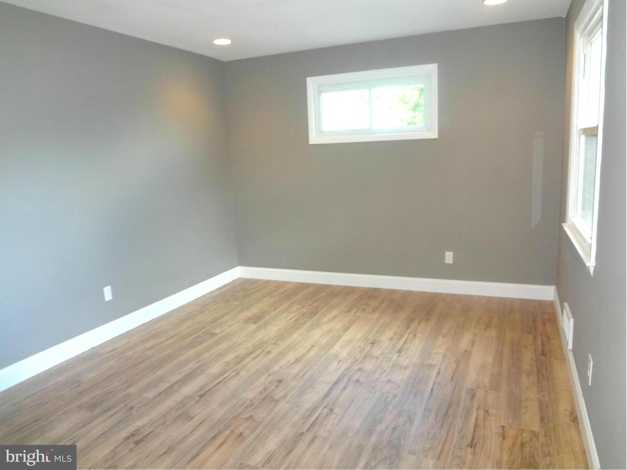 9104 Covered Bridge Road Baltimore, MD 21234 - Photo 14 of 30 MASTER BEDROOM