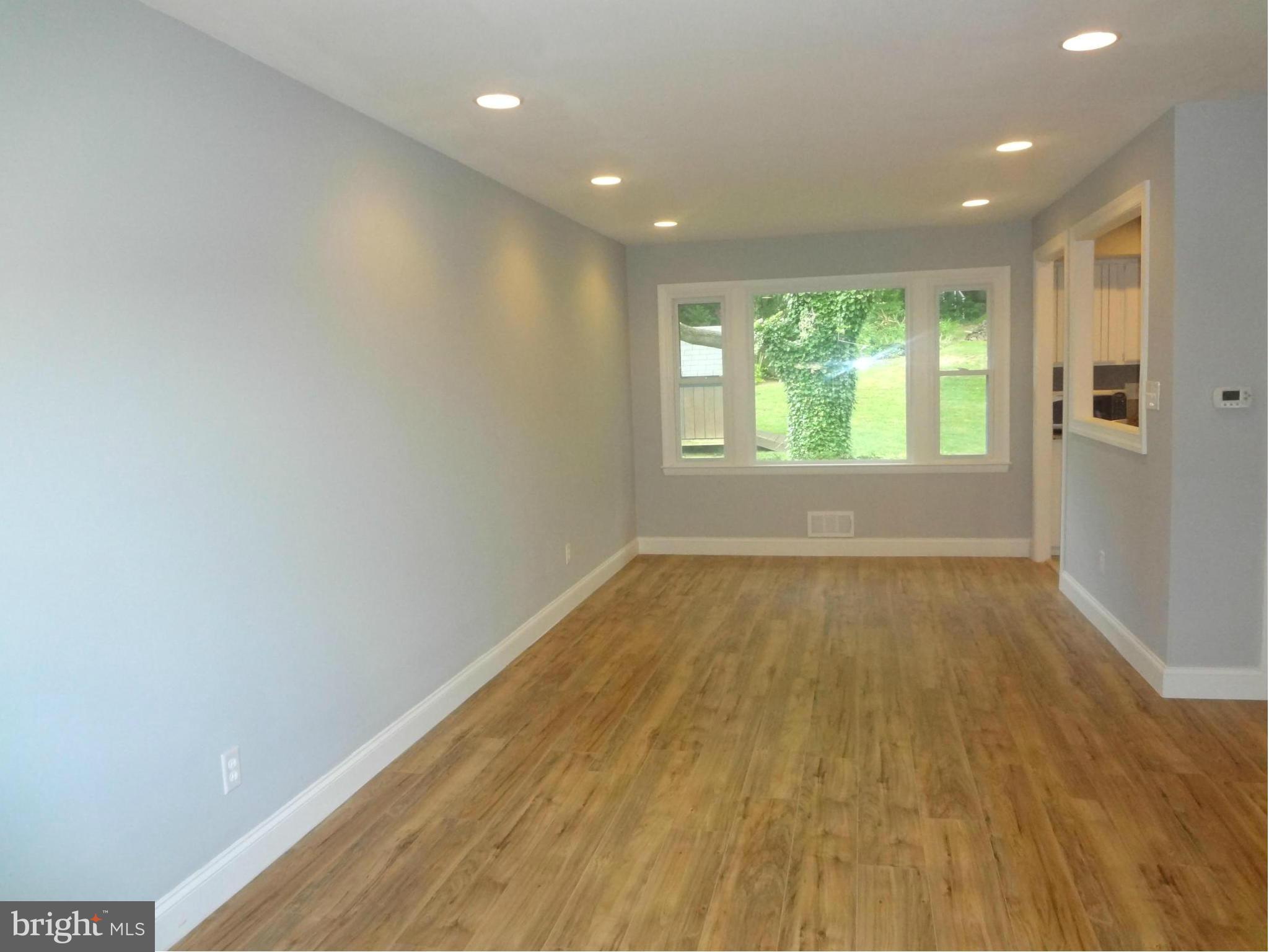 9104 Covered Bridge Road Baltimore, MD 21234 - Photo 8 of 30 DINING ROOM