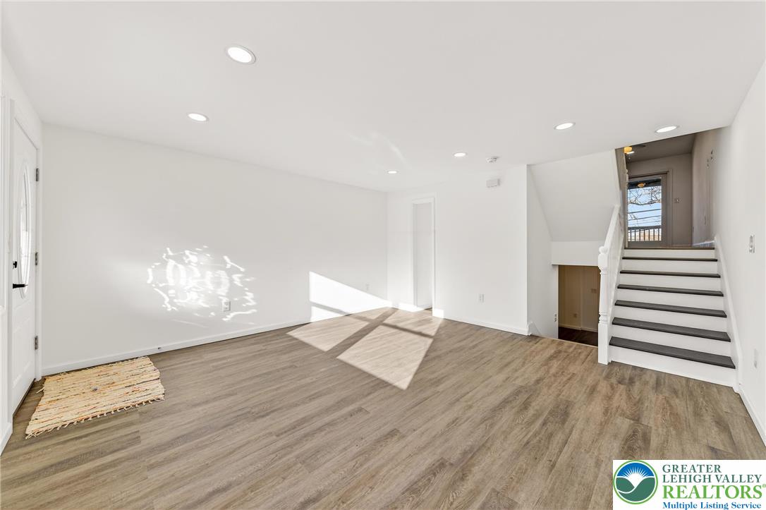 781 Mohawk Street Allentown, PA 18103 - Photo 11 of 49