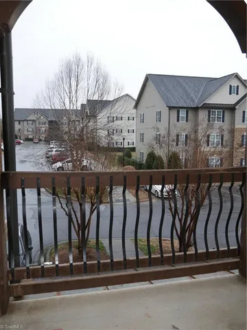 $1,285 | 4762 Tatton Park Circle, Unit 2B, Winston-Salem, NC 27103