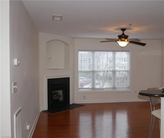 $1,285 | 4762 Tatton Park Circle, Unit 2B, Winston-Salem, NC 27103