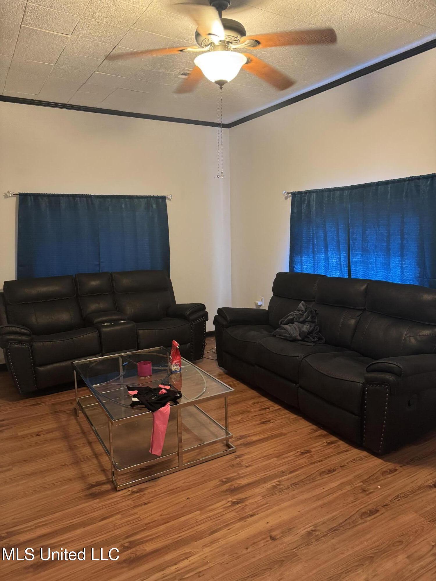 305 Florida Avenue Ferriday, LA 71334 - Photo 2 of 11 IMG_3823