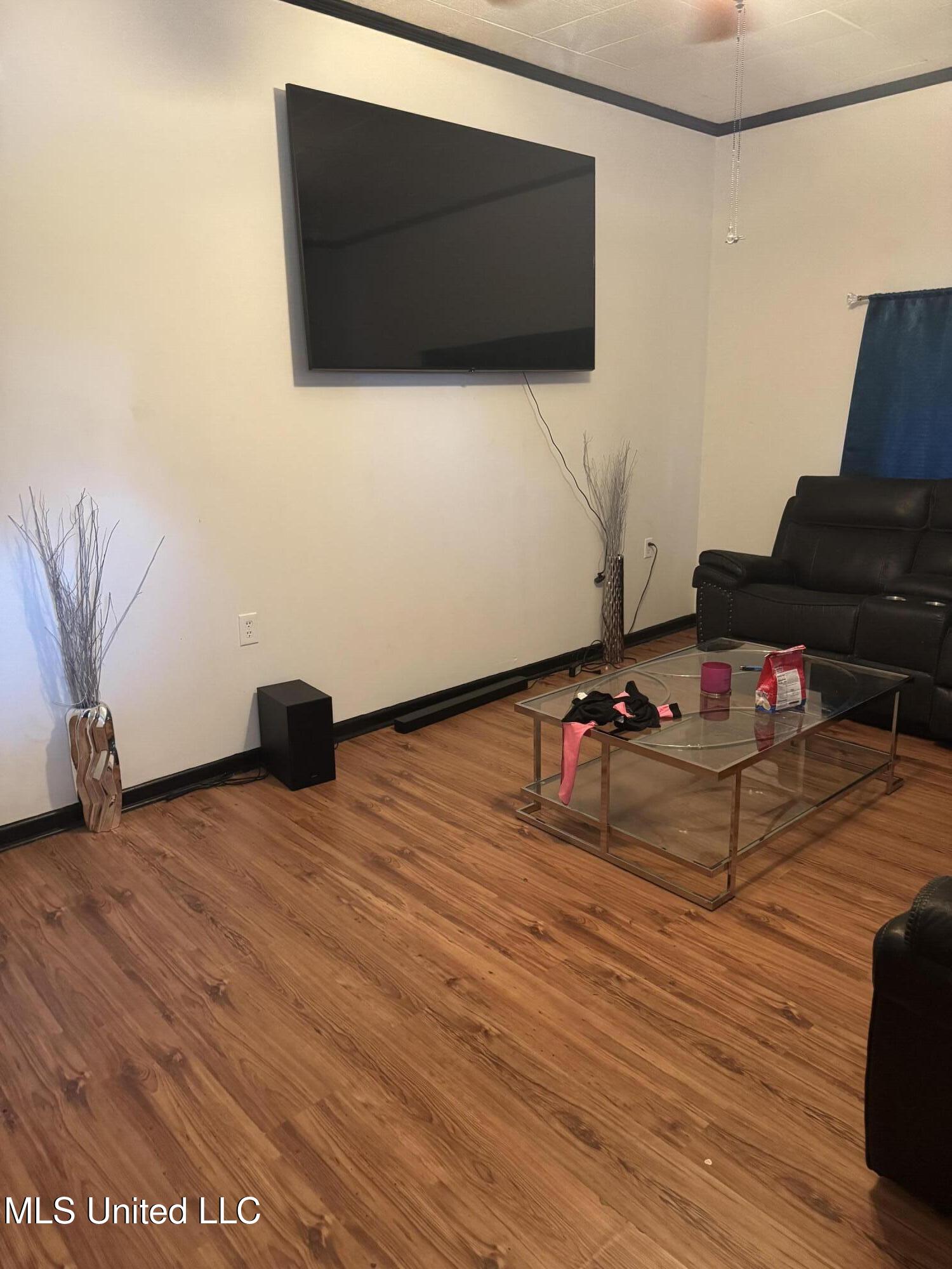 305 Florida Avenue Ferriday, LA 71334 - Photo 3 of 11 IMG_3824