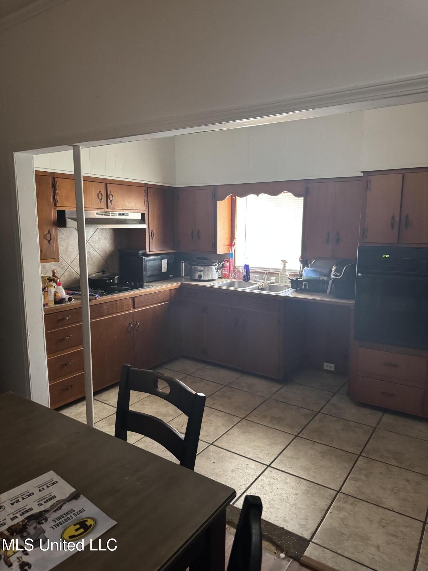 305 Florida Avenue Ferriday, LA 71334 - Photo 5 of 11 IMG_3829