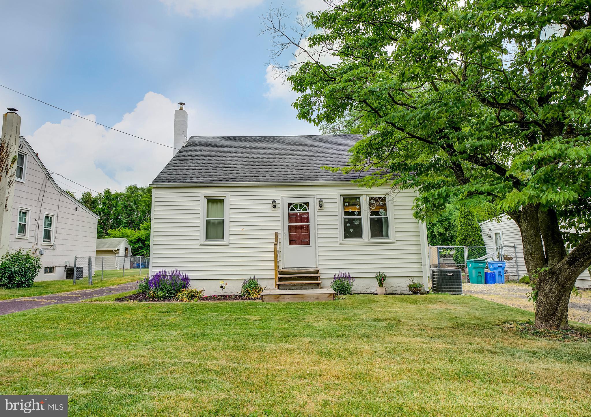 2812 Bath Road Bristol, PA 19007 - Photo 2 of 25 Gallery Image 2