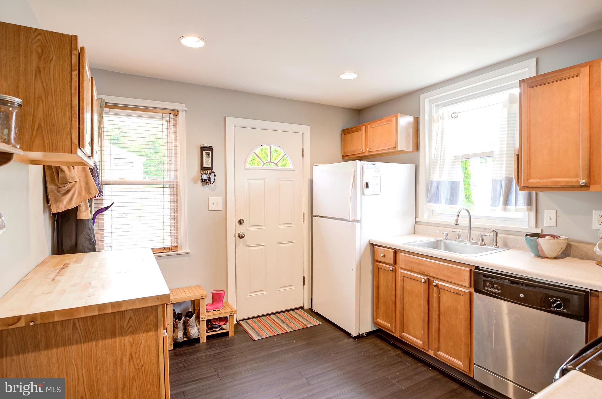 2812 Bath Road Bristol, PA 19007 - Photo 9 of 25 Gallery Image 9