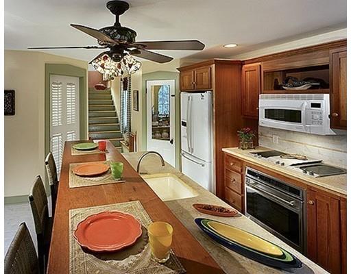 697 Main Road Granville, MA 01034 - Photo 6 of 24 Gallery Image 6