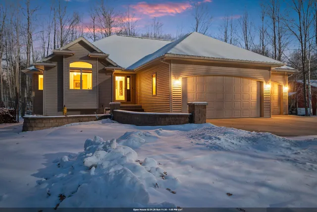 $429,900 | 5574 County Highway North, Oconto, WI 54153