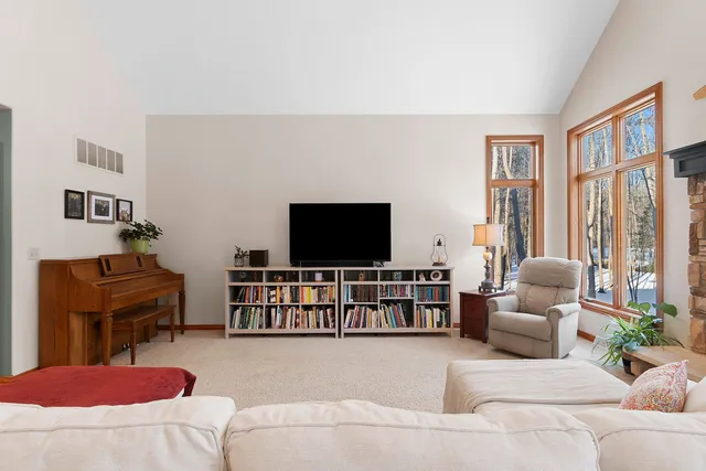 $429,900 | 5574 County Highway North, Oconto, WI 54153