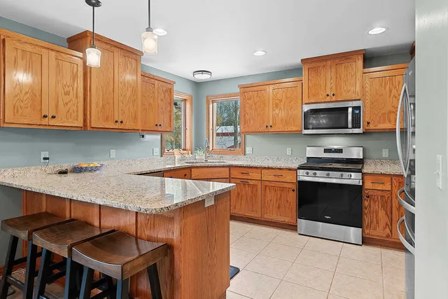 $429,900 | 5574 County Highway North, Oconto, WI 54153