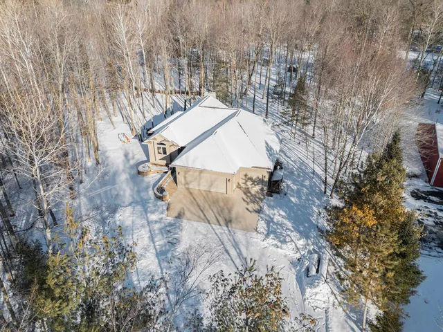 $429,900 | 5574 County Highway North, Oconto, WI 54153