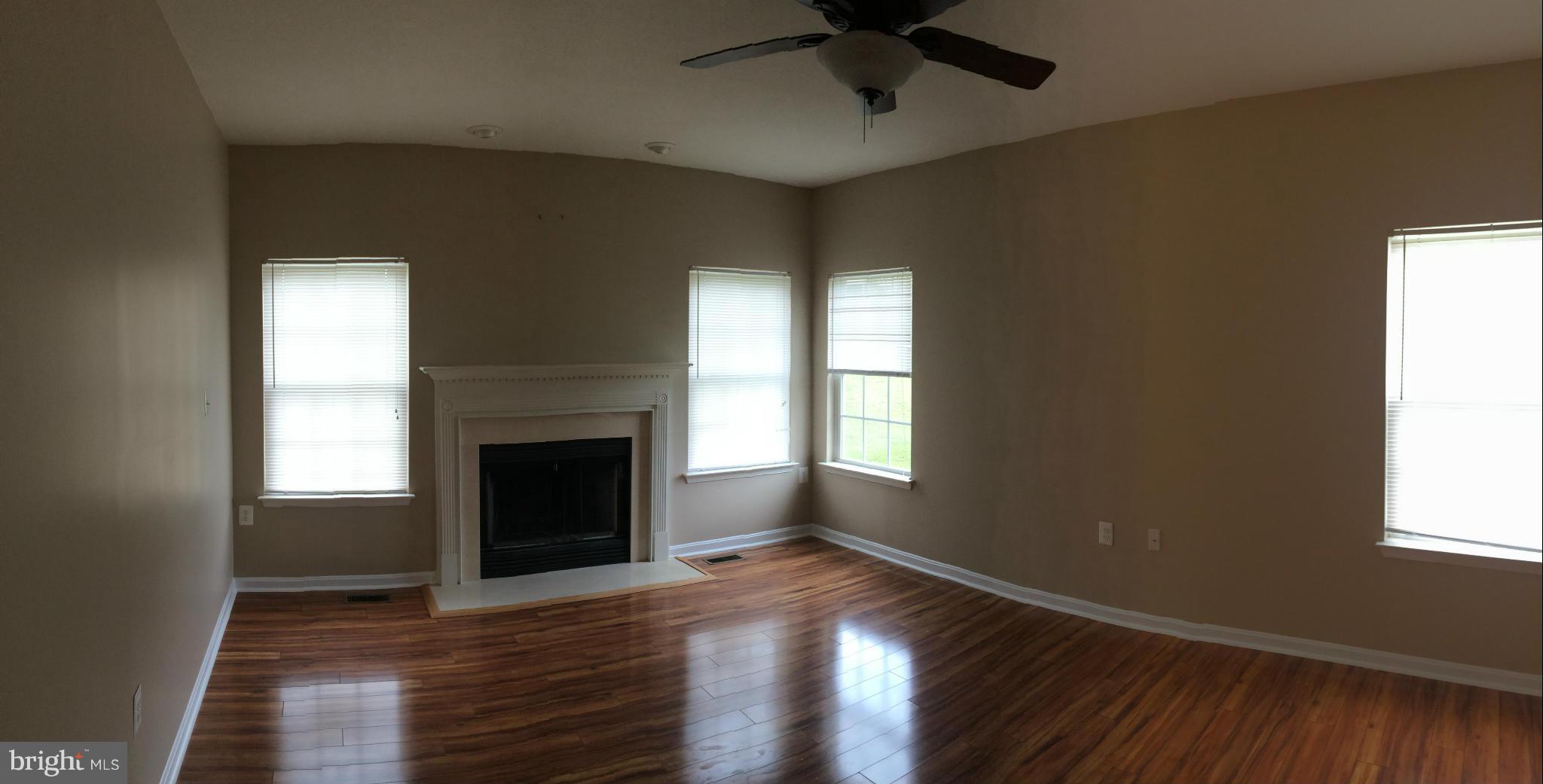 96 Saratoga Road Inwood, WV 25428 - Photo 11 of 30 Living Room (panorama)