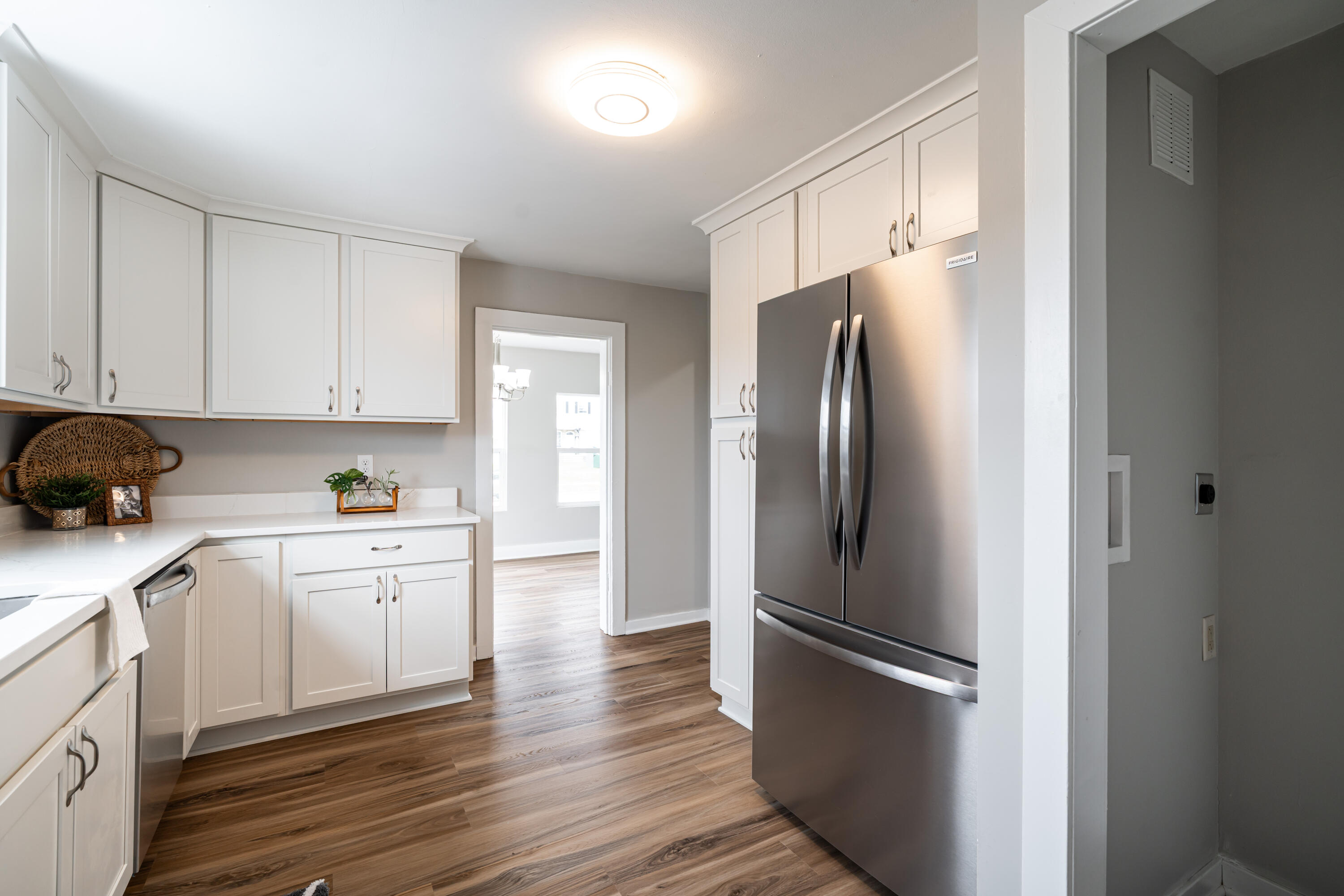 224 Madison Street Burlington, WI 53105 - Photo 4 of 15 DSC04311