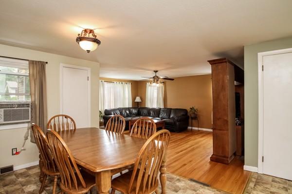 130 Garnet Street Springfield, MA 01129 - Photo 7 of 30