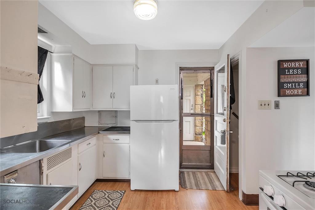 4826 Baptist Road Pittsburgh, PA 15227 - Photo 11 of 25 Gallery Image 11