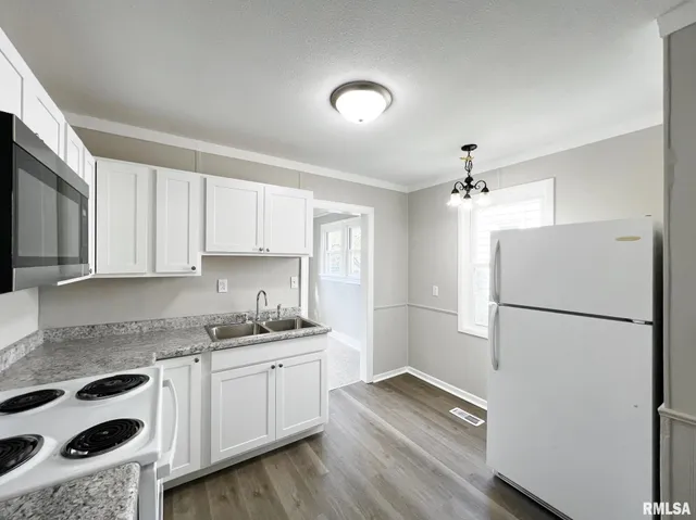 $117,500 | 609 West Hudson Street, Peoria, IL 61604