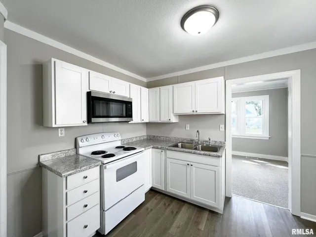 $117,500 | 609 West Hudson Street, Peoria, IL 61604