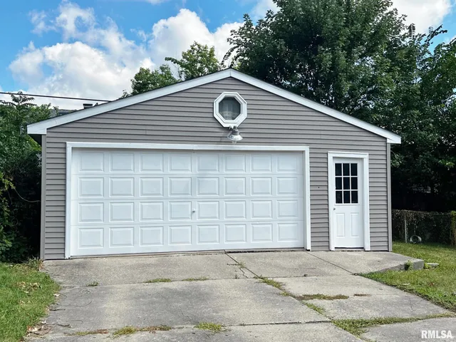 $117,500 | 609 West Hudson Street, Peoria, IL 61604