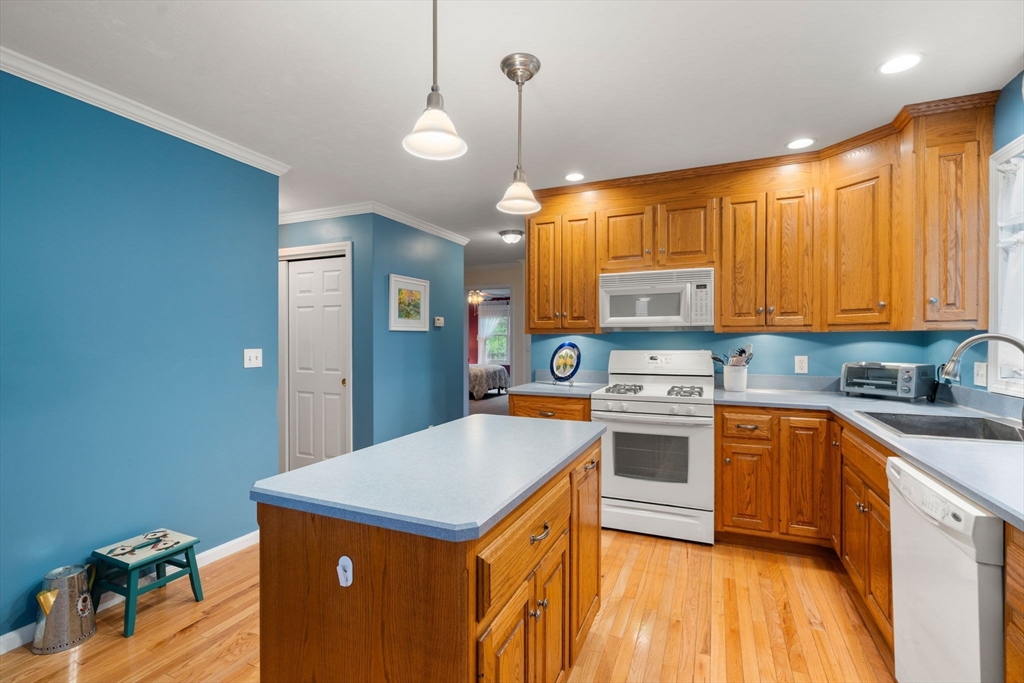 82 Fox Run Road, Unit 82 Blackstone, MA 01504 - Photo 7 of 26