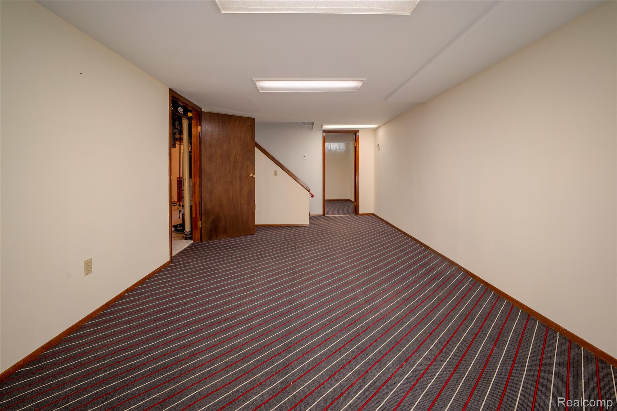 22533 Winfield Road Novi, MI 48375 - Photo 24 of 43 DSC_1578_En.jpg
