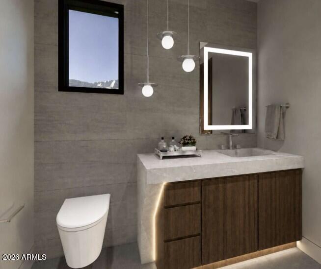 3002 East Game Trail Payson, AZ 85541 - Photo 14 of 40 a bathroom with a toilet sink and mirror