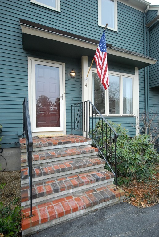 24 Deer Path, Unit 4 Maynard, MA 01754 - Photo 2 of 30