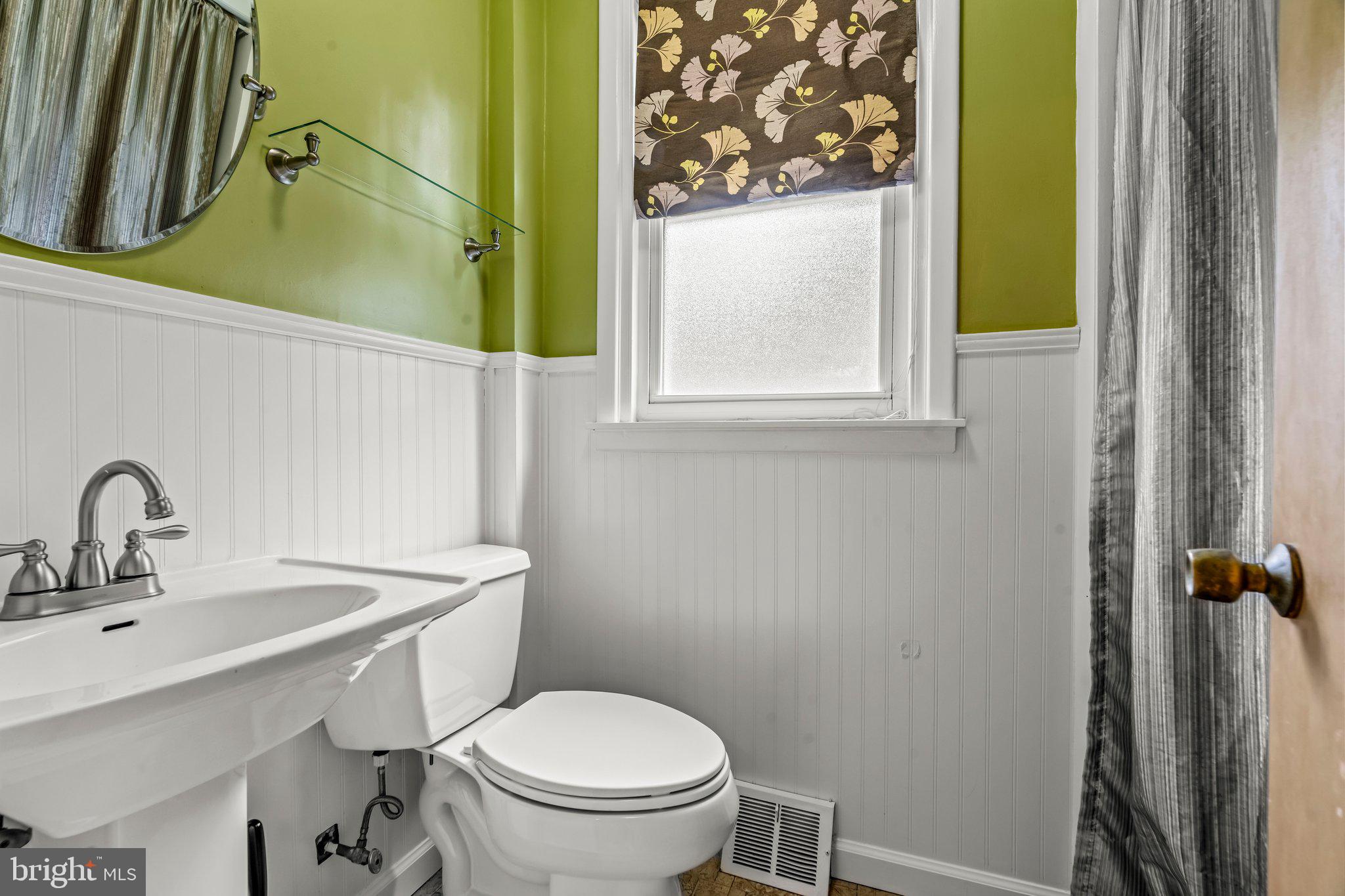 710 Ripley Street Philadelphia, PA 19111 - Photo 17 of 34 Gallery Image 17