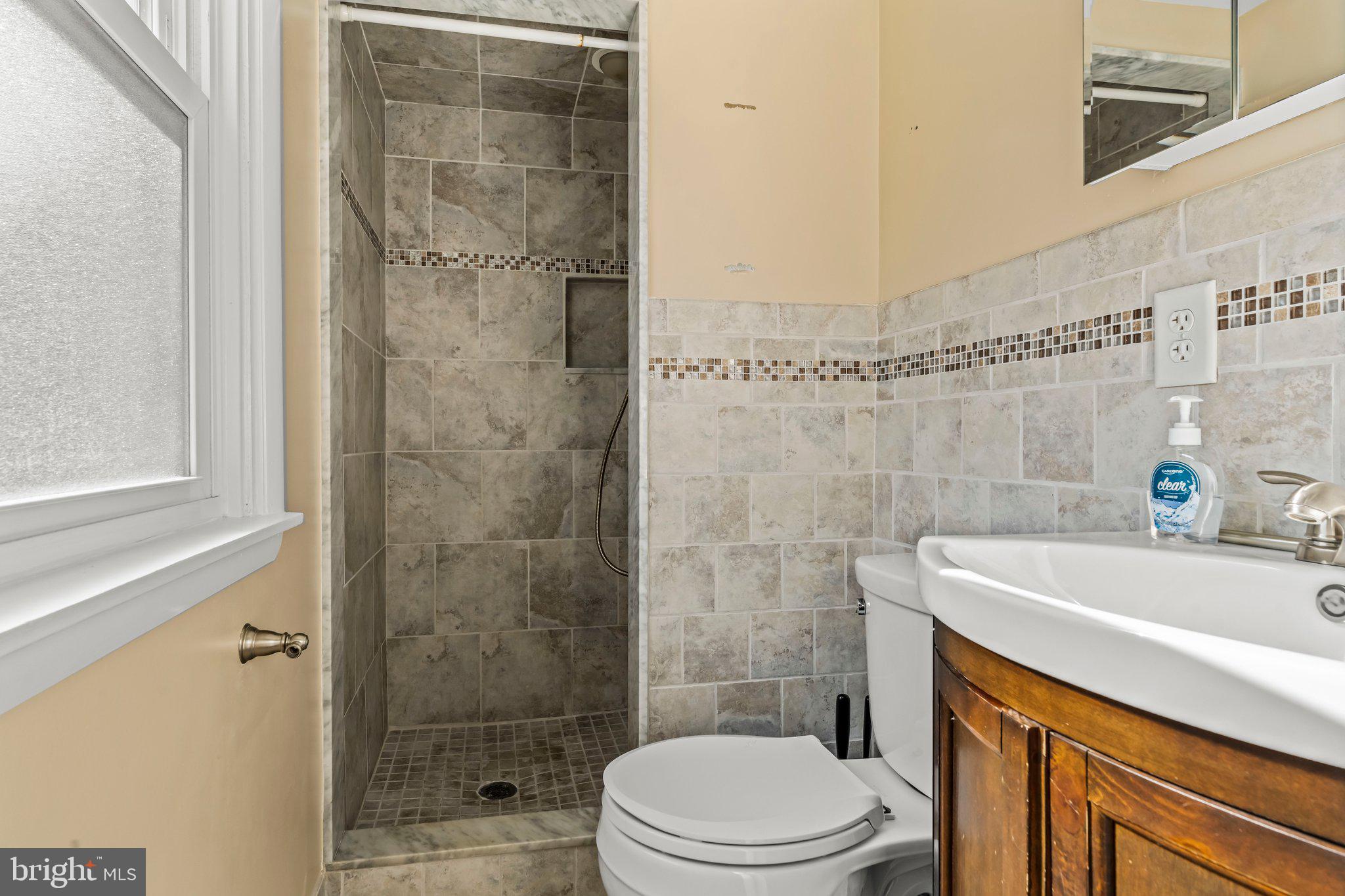 710 Ripley Street Philadelphia, PA 19111 - Photo 23 of 34 Gallery Image 23