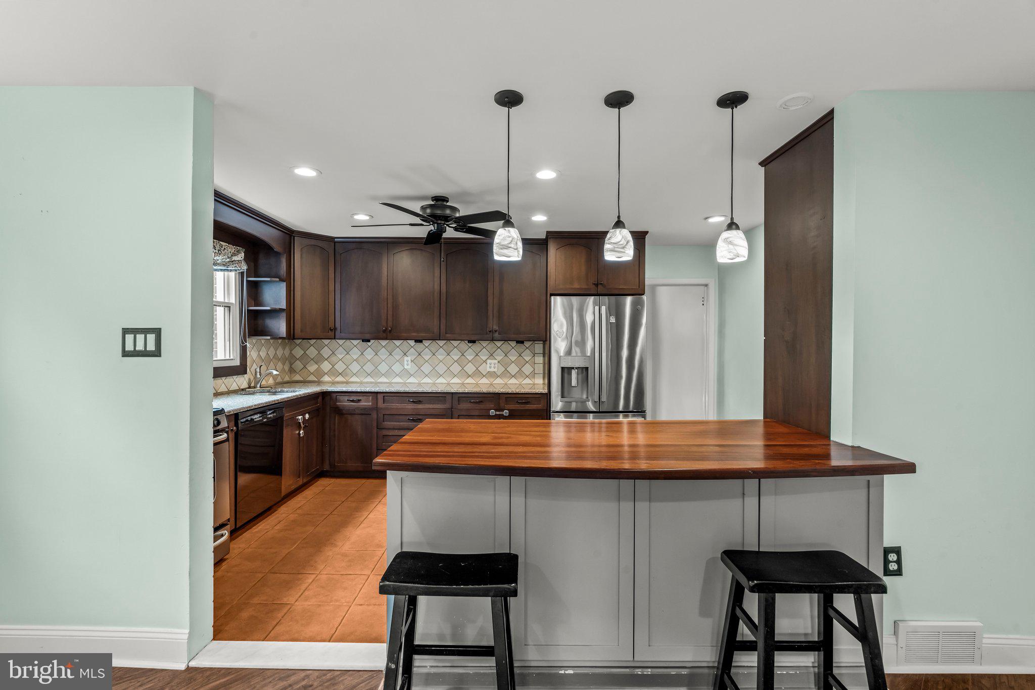 710 Ripley Street Philadelphia, PA 19111 - Photo 5 of 34 Gallery Image 5