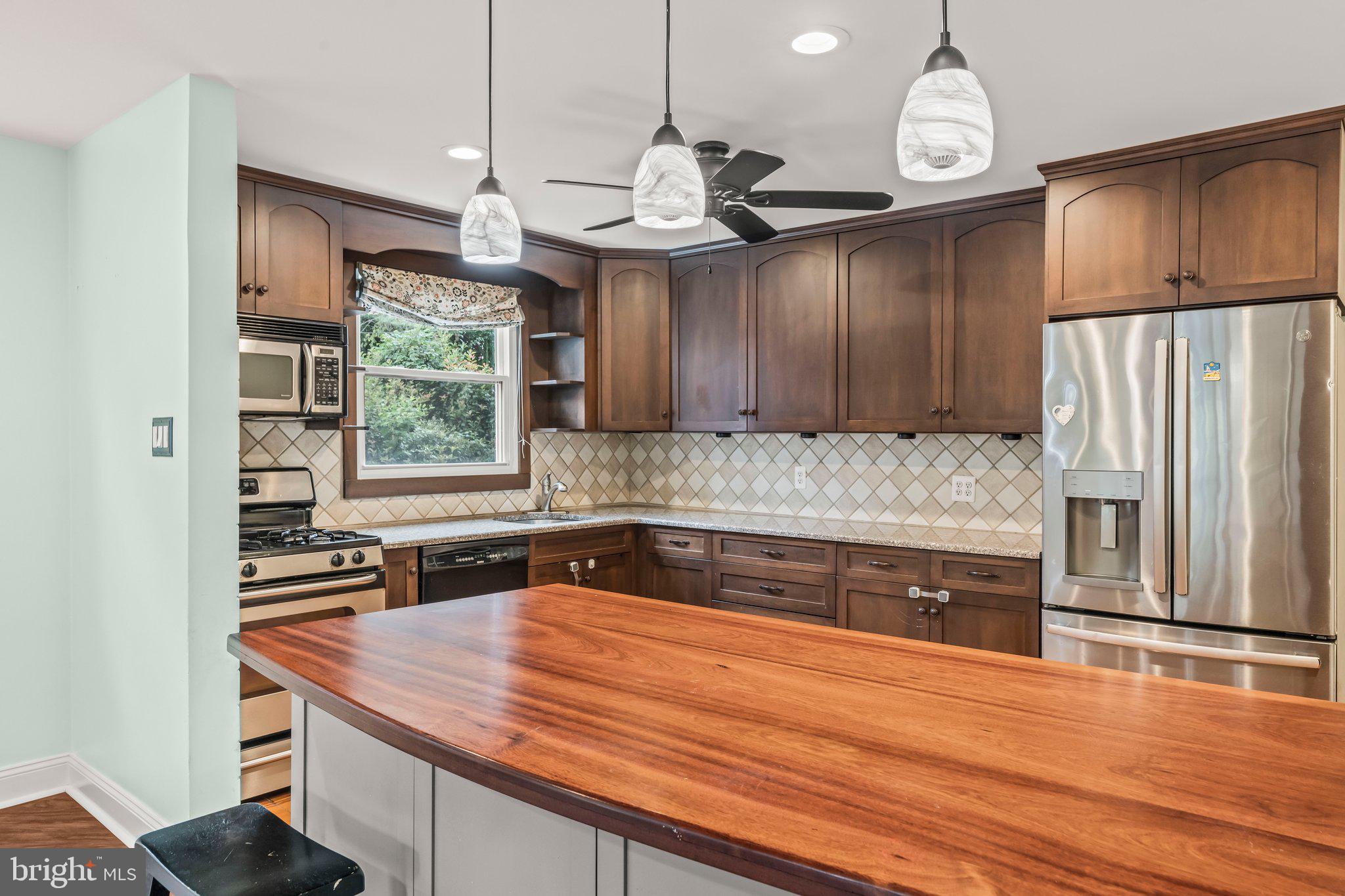710 Ripley Street Philadelphia, PA 19111 - Photo 6 of 34 Gallery Image 6