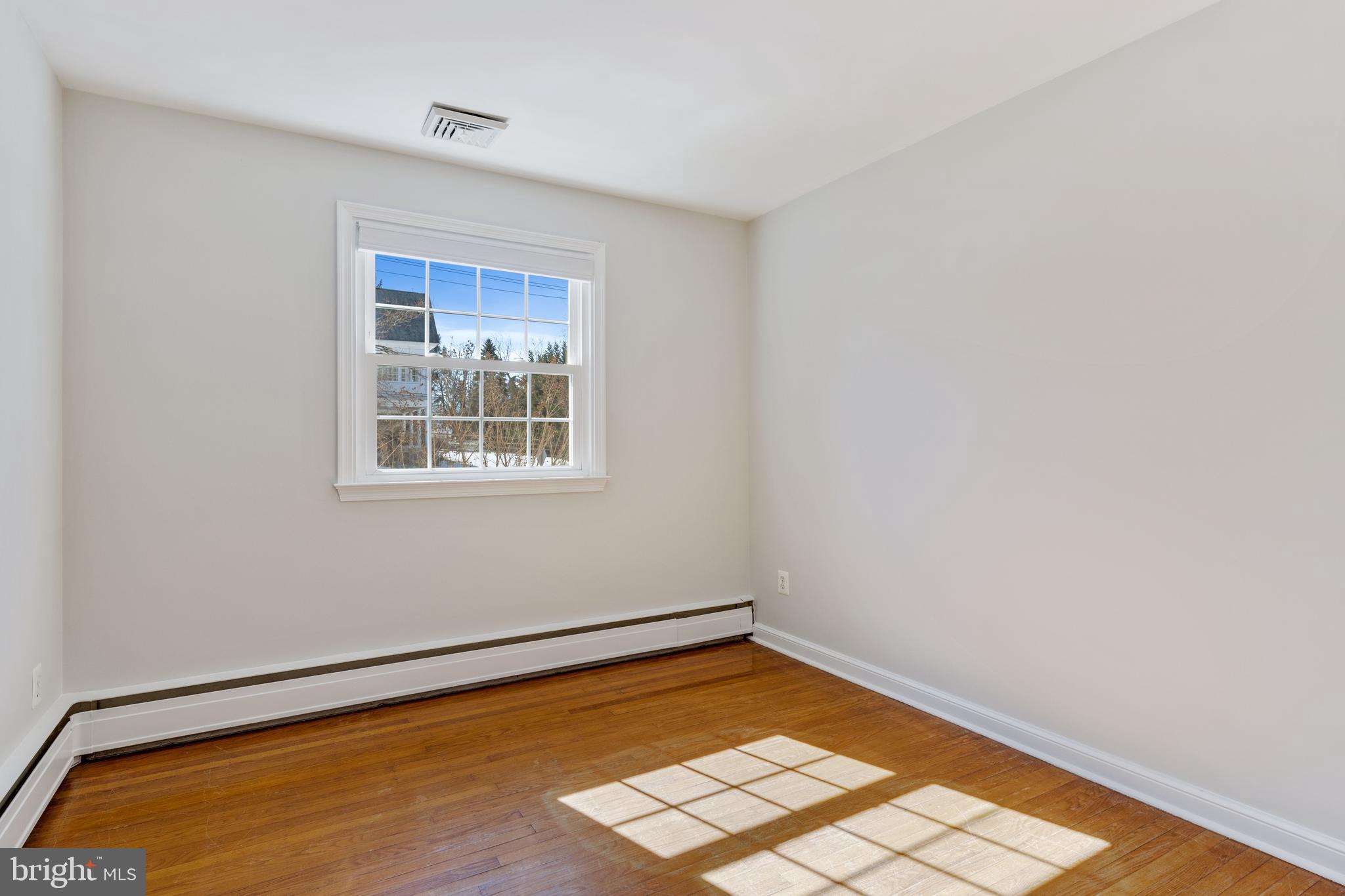 423 Old Lancaster Road Berwyn, PA 19312 - Photo 11 of 20 Bedroom #3