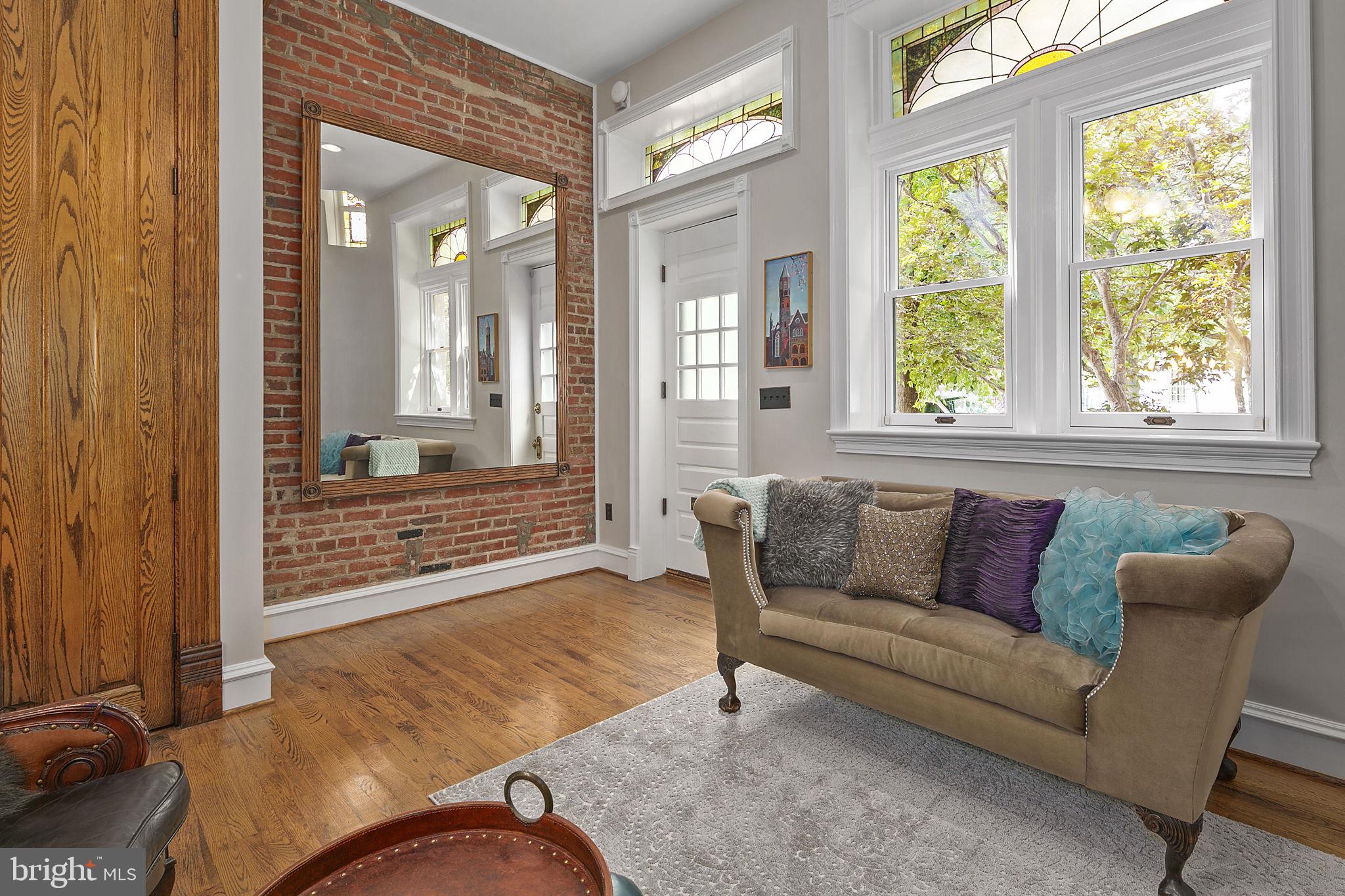 904 D Street Southeast, Unit 8 Washington, DC 20003 - Photo 8 of 24 Foyer entry