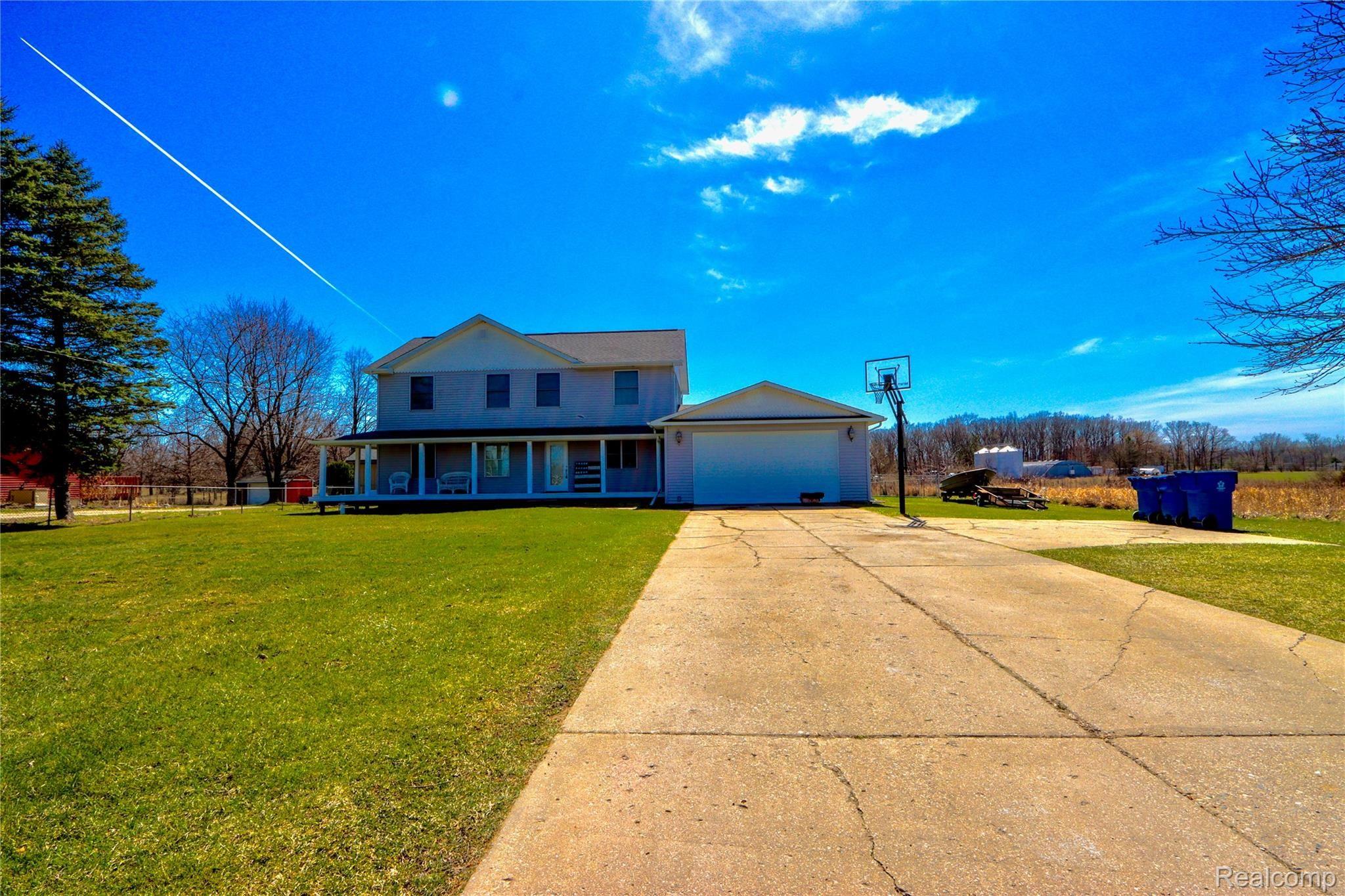 4171 West Thompson Road Linden, MI 48451 - Photo 5 of 46 ThompsonRd-40.jpeg