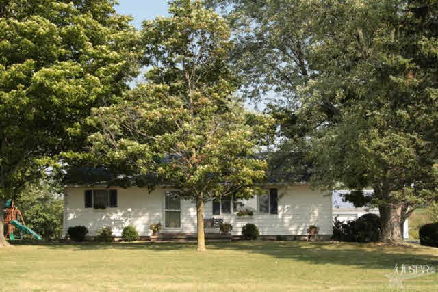 4341 North 100 East Decatur, IN 46733 - Photo 3 of 25